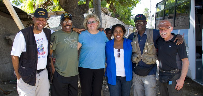 6 Veterans with disaster relief team from the Haitian Caribbean American Organization of Texas