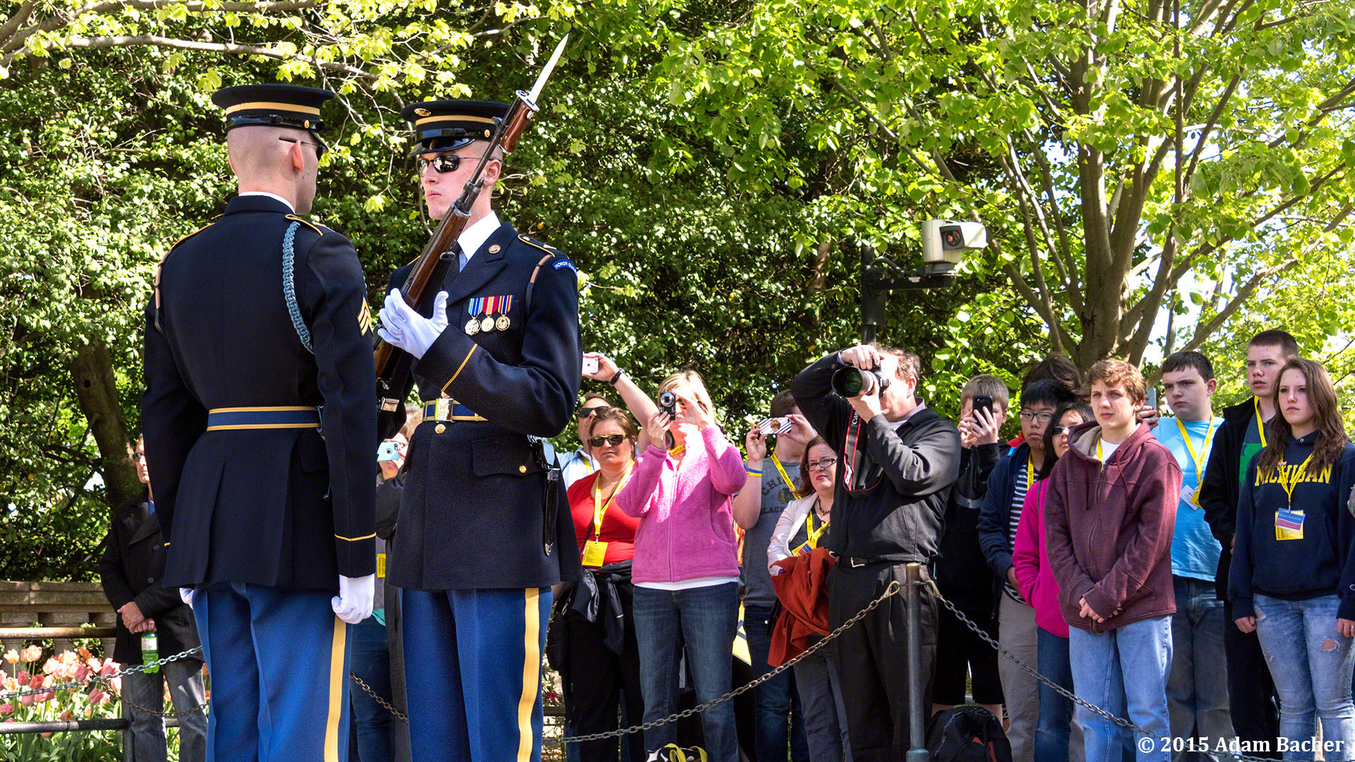 arlington-national-cemetery_06 Portland Oregon photographer at Tomb of Unknowns in Arlington National Cemetery